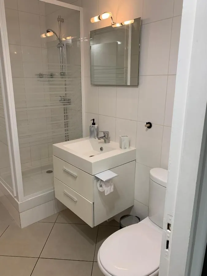 Joli Studio Proche Quartier Timone Climatise Marseille