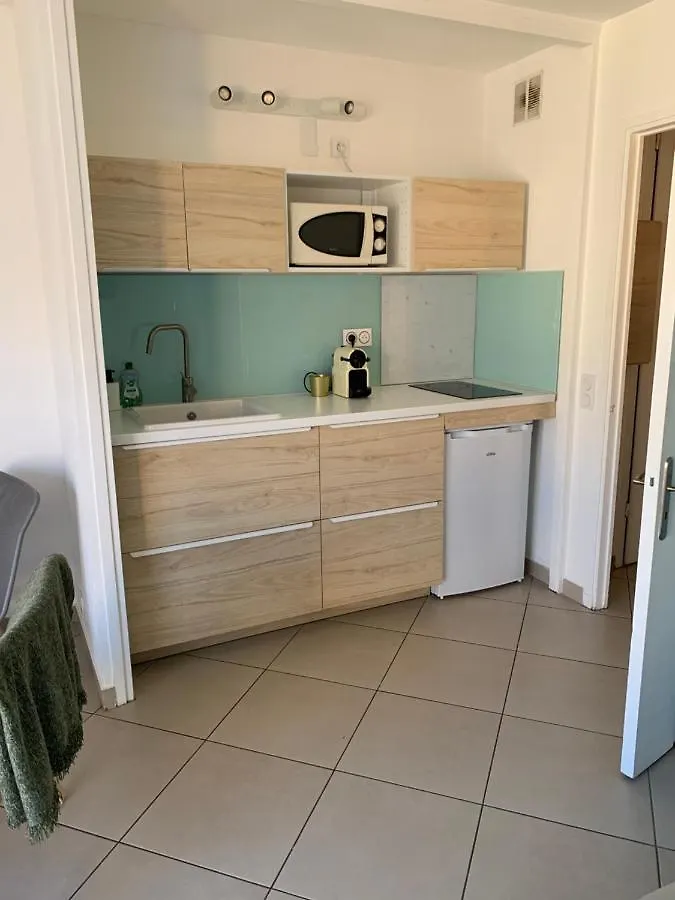 Joli Studio Proche Quartier Timone Climatise Marseille Lägenhet